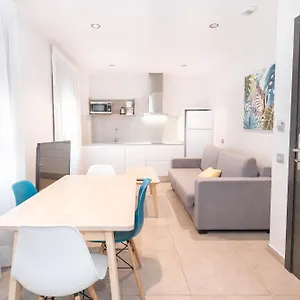 Sholeo Santa Catalina Flats Apartment